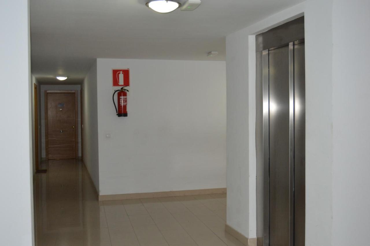 Bright, Modern Apartment In The Heart Of Arrecife Eksteriør bilde